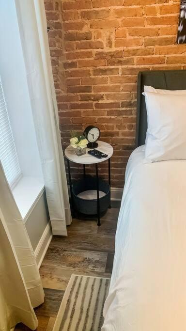 Cozy Modern Apt In The Heart Of Fells Point! Apartment Baltimore Bagian luar foto